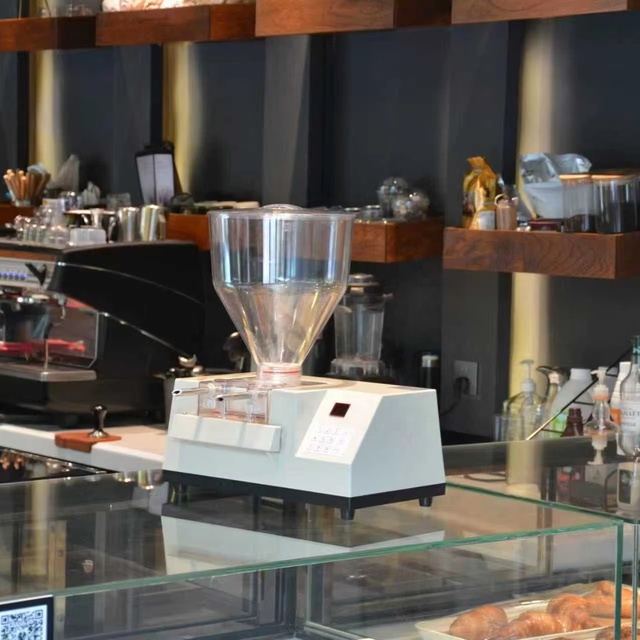 Small Desktop Donut Filling Machine for Donut Bismark Puff Cake Muffin Filing Equipment Bakery Filler