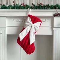Chaussette de Noël en peluche à larges rayures avec grand nœud, à suspendre au mur, pochette cadeau pour bonbons, modèle très populaire