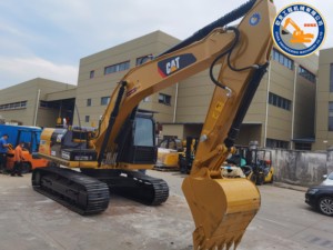 รถขุดมือสอง Caterpillar 320D2 รุ่นปี 2016 กำลัง 103 แรงม้า พร้อมอะไหล่แท้ (เครื่องยนต์ ปั๊ม วาล์ว) ขาย - Product Image 4