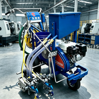 Machine de marquage routier à peinture froide à poussée manuelle avec vitesse variable pour différents types de surfaces