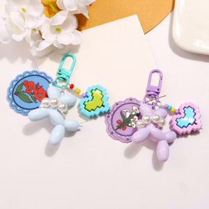 Nuevo Llavero Colgante de Perro de Burbujas con Patrón de Color Sólido de Acrílico de Dibujos Animados, Accesorio Creativo de Bloques de Construcción con Doble Corazón para Auriculares - Product Image 2