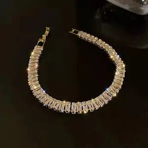 AS 2022 kore lüks tasarımcı bilezik ve bilezikler Charm altın tam Rhinestone kristal zincir bilezik kadın aksesuarları