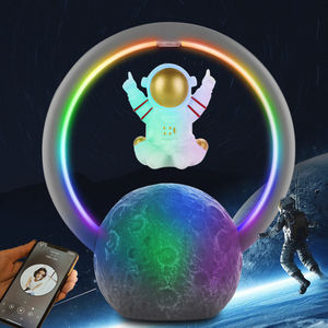 Lámpara de Noche LED RGB con Diseño de Astronauta Levitante Magnético, Lámpara de Ambiente con Reproductor de Música y Altavoz, Lámpara de Mesa para Dormitorio - Product Image 2