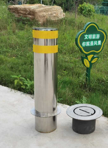 Dissuasore Automatico di Sicurezza Roadsafe HLZ in Acciaio Inox con Finitura a Specchio, Barriera Stradale di Sicurezza D140xH1000mm con 2 Riflettori - Product Image 2