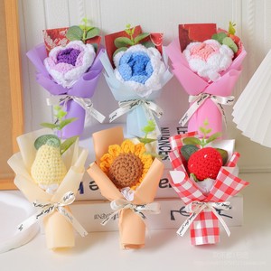 Ramo di girasole all'uncinetto giallo-marrone ad alto impatto visivo, all'ingrosso, mini ornamento floreale in lana lavorato a maglia, per San Valentino e Capodanno - Product Image 2