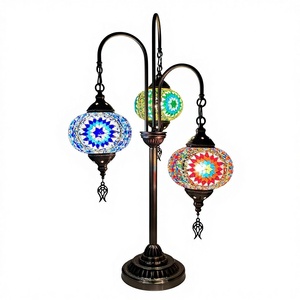 <span class=keywords><strong>Lampe</strong></span> de table turque <span class=keywords><strong>classique</strong></span> à trois têtes, rétro, exotique, faite à la main, avec abat-jour en verre LED, interrupteur au <span class=keywords><strong>pied</strong></span>, pour restaurant, café, hôtel, maison d'hôtes, bar - Product Image 1
