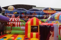 Aire de jeux de cirque gonflable personnalisée Combo Fun Fair Park gonflable Carnaval Playland Bounce House