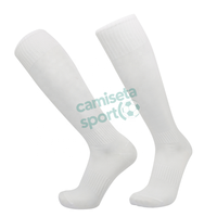 Chaussettes de football durables et de haute qualité avec tissu doux et respirant et ajustement confortable, idéales pour les équipes scolaires des ligues de jeunes et les entraînements