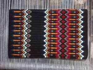 แผ่นรองอานม้าแบบอังกฤษและแบบตะวันตก คุณภาพพรีเมียม ผลิตจากผ้าฝ้ายอ็อกซ์ฟอร์ด บรรจุเจล หุ้มด้วยหนัง ปรับแต่งได้ ปกป้องอานม้า - Product Image 5