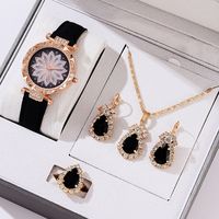 Ensemble de bijoux de luxe Resoul avec collier en strass, boucles d'oreilles pendantes, bagues tendance, bracelet tennis, montre et coffret cadeau pour femmes