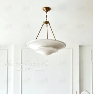 Lustre rond en plâtre de style américain, corps doré, source de lumière LED, base d'ampoule E26, design anti-éblouissement pour salon et chambre à coucher - Product Image 1