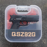 Llavero de Pistola de Plástico de 6.3cm, Mini Pistola de Policía QSZ, Modelo de Pistola en Forma de Llavero, Llavero de Plástico Negro Mate