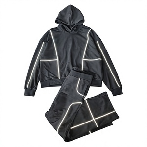 Conjunto Deportivo Reflectante de Sudadera con Capucha y Pantalones Deportivos, Trajes Deportivos Holgados Personalizados de Algodón de Alta Calidad para Hombre - Product Image 1