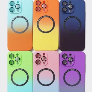 เคสโทรศัพท์ iPhone 14 Pro Max แบบไล่เฉดสี พร้อมฟิล์มเลนส์แม่เหล็กติดกันได้  สำหรับ iPhone 13, 12, 11 - Product Image 6