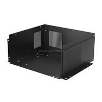 Fabrication sur mesure de tôlerie pour armoires d'affichage LED et racks de serveurs