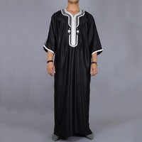 Robe traditionnelle musulmane en polyester respirant, Jubba Thobe Thawb pour hommes arabes, grande taille, longueur au sol, coupe ample, brodée, noire