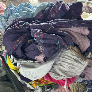 Ukay Ukay Thrift Draps de lit de seconde main doux et respectueux de la peau 45kg par balle pour adultes Usage quotidien Vente en gros - Product Image 4