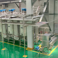 Ligne de production de yaourt entièrement automatique en acier inoxydable 304, système de stérilisation, d'homogénéisation, de fermentation, de remplissage et d'emballage