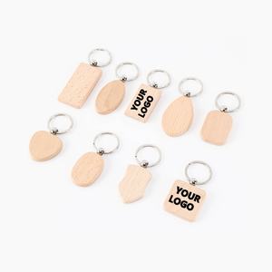 Porte-clés en bois rond personnalisé avec logo, porte-clés en bois de hêtre, ouvre-bouteille en bois, porte-clés avec logo - Product Image 2