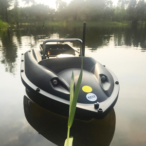 Barco Cebador de Pesca RC D13 54x27x21cm con Doble Motor, Control de Crucero, Control Remoto, Negro, Alimentado por Batería - Product Image 3