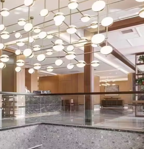 Lámpara colgante de bola de cristal de diseñador nórdico para hoteles y centros comerciales Lámpara de araña de proyecto personalizado - Product Image 5