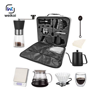 Set de Café Portátil de Viaje de 600ml OEM de 8-16 Piezas con Tetera, Báscula Digital, Molinillo Manual y Servidor de Vidrio - Product Image 1