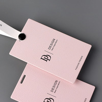 Vente en gros d'étiquettes de balançoire de luxe pour vêtement étiquette de vêtements avec logo personnalisé étiquettes volantes en papier avec ficelle pour vêtements logo propre