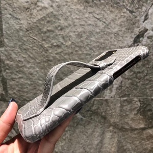 YUBO LEATHER Shiny Croco Dile Case para iPhone 11-16 Pro Funda de cuero genuino para iPhone Custom Cover - Product Image 4