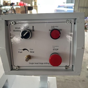 เครื่องเจาะบานพับแบบหัวเดียว รุ่น MZ73031A ป้องกันฝุ่นละออง เครื่องจักรงานไม้แบบสาม-in-หนึ่ง และอุปกรณ์เจาะแบบเจาะลง - Product Image 3