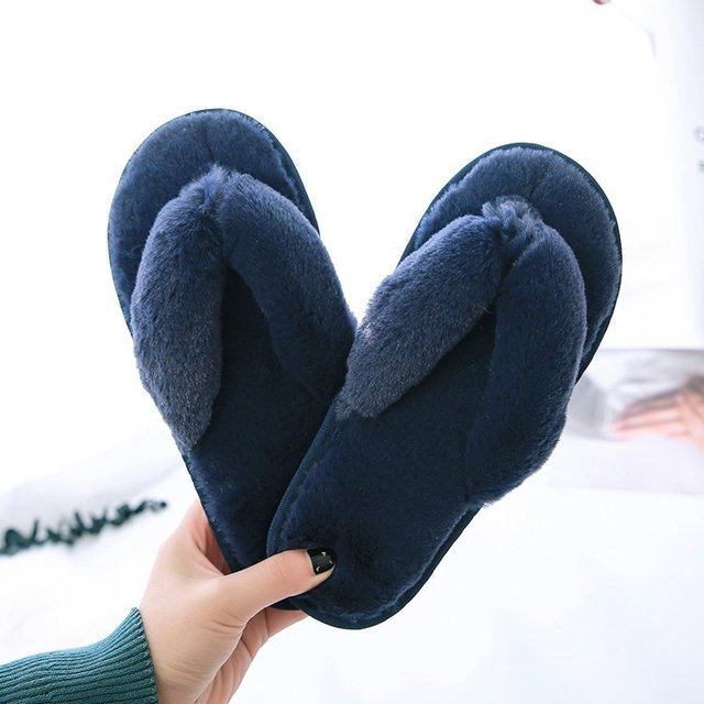 Women's Lightweight Fuzzy Fluffy Faux Fur Flip Flop Slippers Open Toe Comfortable Warm Cozy Indoor Slippers