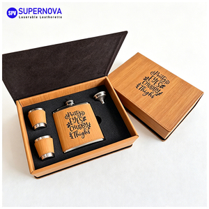 Gourde à liqueur en cuir gravée au laser personnalisée pour <span class=keywords><strong>coffret</strong></span> cadeau, gourde à liqueur en cuir portable de 6 oz pour le camping en plein air - Product Image 3