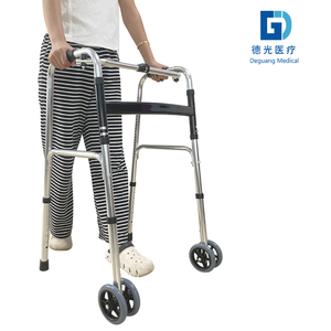 อุปกรณ์ช่วยเดินพับได้ทำจากอะลูมิเนียมอัลลอยน้ำหนักเบาสำหรับผู้ใหญ่อุปกรณ์เสริมสำหรับเดินปรับแต่งได้ผ่านการรับรอง CE - Product Image 2