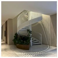 Escalier en colimaçon Prima Minimaliste, fabrication exquise, vendeur fiable, pour espaces commerciaux