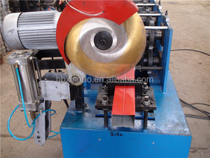 Machine de formage à froid pour coudes de gouttière en tôle portables, machine de pliage sans soudure, machine à gouttières, fournie directement par l'usine - Product Image 4