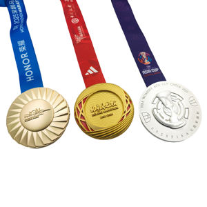 Médaille sportive en alliage <span class=keywords><strong>de</strong></span> zinc poli pour la compétition <span class=keywords><strong>de</strong></span> saut du trampoline avec logo 3D, design portable - Product Image 5