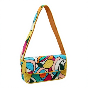Bolso de Lona con Estampado de Serigrafía y Bordado, Diseño de Insectos de Dibujos Animados, Forma Personalizada, Elegante, Moderno y Promocional - Product Image 2