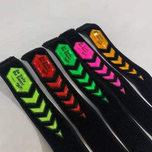 Bracelet réfléchissant élastique EN20471 promotionnel <span class=keywords><strong>brassard</strong></span> rétro réfléchissant à boucle à crochet flexible pour la course - Product Image 4
