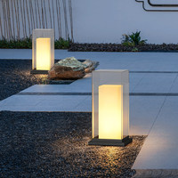 Nouvelle lampe de sol LED de style chinois, indice de protection IP65, lampe de jardin moderne pour l'extérieur avec une ambiance crémeuse pour la décoration de la cour résidentielle