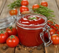 Vente en gros de concentré d'huile aromatisée à la tomate Essence halal parfum artificiel de qualité alimentaire pour biscuits et bonbons
