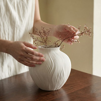 Vase en céramique blanc moderne, haut de gamme, texturé, créatif, décoratif pour la maison, salon, salle à manger