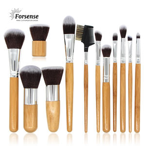Ensemble de pinceaux de <span class=keywords><strong>maquillage</strong></span> à manche en bois de kabuki en bambou végétalien naturel biodégradable <span class=keywords><strong>kit</strong></span> de pinceaux de <span class=keywords><strong>maquillage</strong></span> professionnels japonais écologiques - Product Image 1