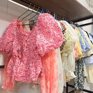 Geruite pofmouw <span class=keywords><strong>blouses</strong></span> met off-shoulder halslijn, bloemenprint, gemengde designs, tweedehands dames tops, geschikt voor Filipijnen en Thailand - Product Image 3