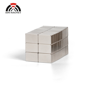 N52 Siêu Mạnh Mẽ Hình Chữ Nhật Khối Neodymium Nam Châm <span class=keywords><strong>NdFeB</strong></span> Vĩnh Viễn Thanh Neodymium Nam Châm - Product Image 4