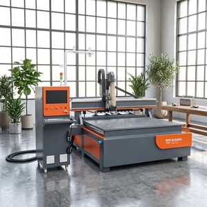 Solution de menuiserie automatisée de qualité supérieure, machine de nesting CNC avec système de chargement intégré pour une production de meubles efficace - Product Image 1