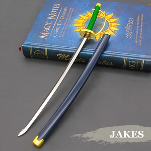 Accessoires d'animation One Piece, quatre empereurs Shanks avec modèle d'arme en métal fourreau, épée occidentale, artefacts en métal - Product Image 3