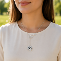 Großhandel Schmuckgeschenke Rhodium-Plattierter 925 Sterling Silber Fußball-Anhänger mit Kubischem Zirkonia für Fußballfans