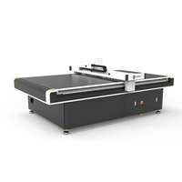 Plotter de corte plano fijo Yuchon 1625L con cámara para vinilo, pegatinas y cajas impresas