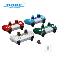 DOBE Kit de protection 4 en 1, accessoire de décoration, poignée de pouce, coque de remplacement, étui en silicone pour manette DualSense PS5