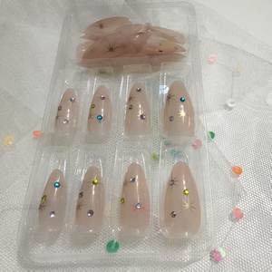 24 <span class=keywords><strong>faux</strong></span> ongles longs en amande à presser, base nude avec design étoile 3D et strass, finition brillante, amovibles, pour femmes - Product Image 2