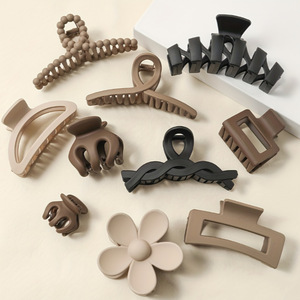 Pinzas de Pelo Grandes Beige Mate con Diseño Floral Cuadrado, Tipo Tiburón, de Plástico Esmerilado, Accesorios de Moda para el Cabello al por Mayor - Product Image 1